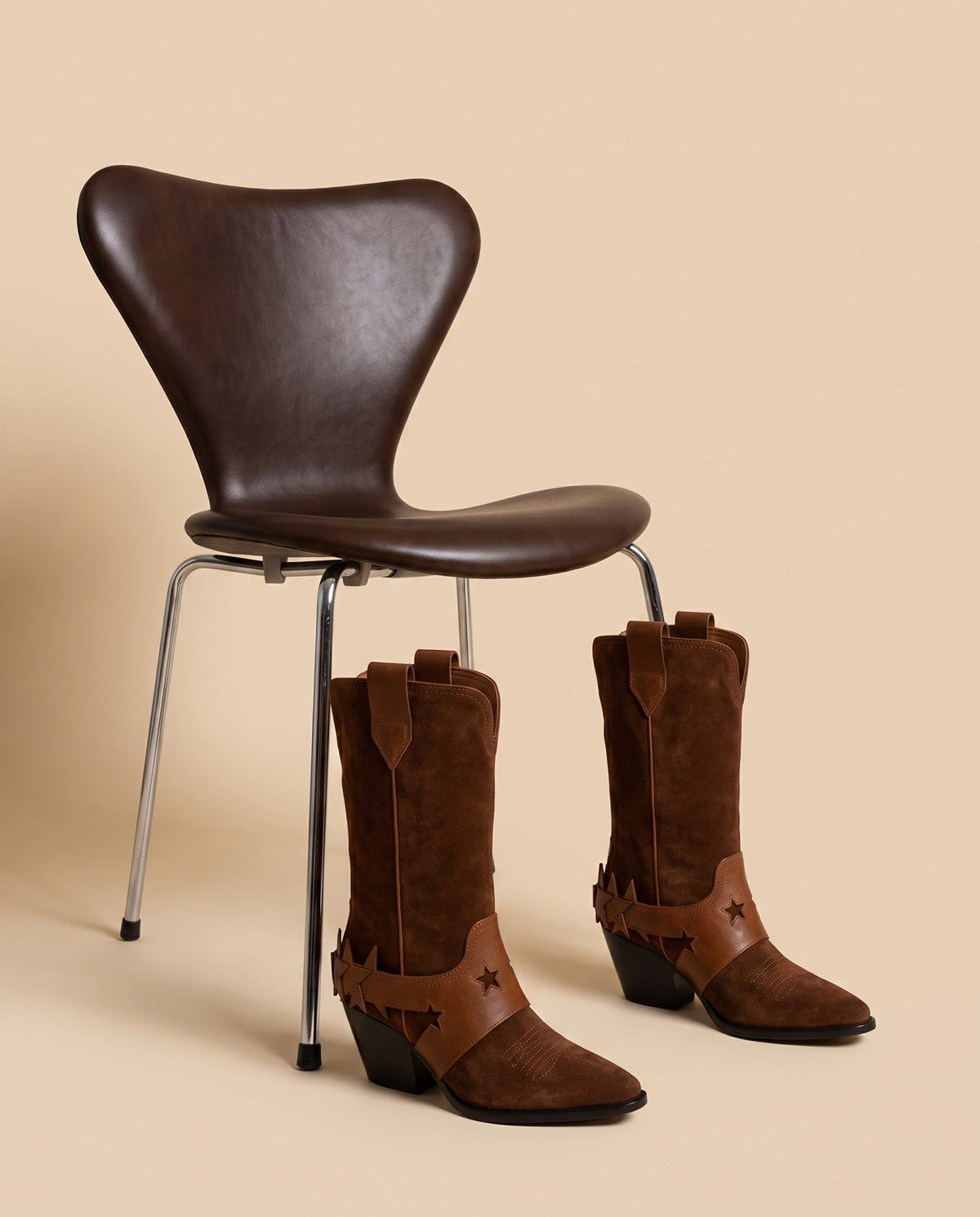 lifestyle/suede-chair.jpg